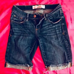 A&F hemmed cut off blue Jean shorts size 00